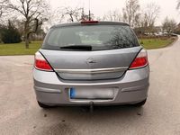 Gebraucht Opel Astra 105 PS (77 kW) 2008 Andere farben Kleinwagen