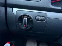 Gebraucht VW Golf V 105 PS (77 kW) 2005 Blau Kleinwagen