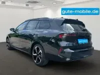 Neu Opel Astra 131 PS (96 kW) 2025 Lackierung schwarz perla nera/ Kleinwagen