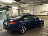 Gebraucht Ford Focus Cabriolet Titanium 145 PS (106 kW) 2008 Blau Cabrio