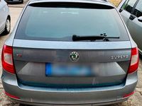 Gebraucht Skoda Superb 170 PS (125 kW) 2013 Andere farben Kombi
