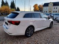 Gebraucht Toyota Avensis Edition-S 147 PS (108 kW) 2017 Weiß Kombi