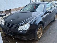 Gebraucht Mercedes C180 129 PS (94 kW) 2001 Schwarz Coupé