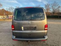 Gebraucht VW Multivan Life 179 PS (131 kW) 2013 Grau Van