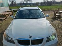 Gebraucht BMW 320 163 PS (119 kW) 2008 Weiß Kombi