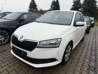 Używany Skoda Fabia 60 KM (44 kW) 2021 Biały Sedan/Limuzyna