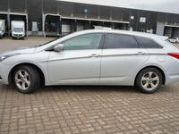 Gebraucht Hyundai i40 Style 141 PS (103 kW) 2016 Grau Kombi
