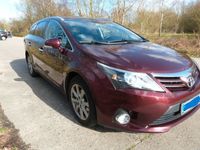 gebraucht Toyota Avensis Combi 1,8-l-Valvematic Comfort Comfort