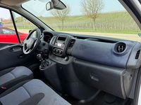 Gebraucht Opel Vivaro 95 PS (69 kW) 2016 Weiß Van / Kleinbus