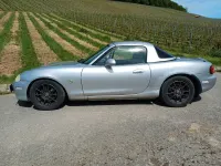 Second-hand Mazda MX5 145 CP (106 kW) 2001 Argintiu Cabrio