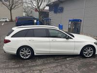 Gebraucht Mercedes 220 194 PS (142 kW) 2018 Weiß Van / Kleinbus