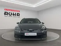 Second-hand VW Golf VIII Life 131 CP (96 kW) 2023 Gri Break