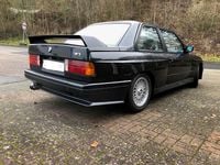 Gebraucht BMW M3 215 PS (158 kW) 1990 Schwarz Limousine