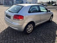 Gebraucht Audi A3 Ambiente 105 PS (77 kW) 2004 Silber Kleinwagen