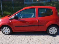 Second-hand Renault Twingo Authentique 58 CP (42 kW) 2008 Roșu Hatchback