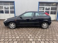 Second-hand Ford Focus 101 CP (74 kW) 2004 Negru Hatchback
