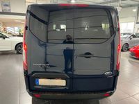 Second-hand Ford Transit Custom 105 CP (77 kW) 2019 Albastru Break