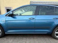 Gebraucht VW Golf VII Highline 110 PS (80 kW) 2015 Blau Limousine