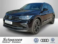 Gebraucht VW Tiguan Life 150 PS (110 kW) 2023 Schwarz SUV
