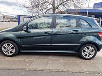 Gebraucht Mercedes B200 140 PS (102 kW) 2011 Van / Kleinbus