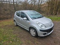 Gebraucht Nissan Pixo 65 PS (47 kW) 2012 Silber Kleinwagen