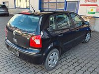 Gebraucht VW Polo Basis 64 PS (47 kW) 2003 Schwarz Limousine