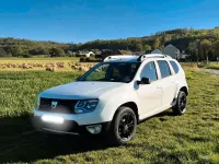 Używany Dacia Duster Black Shadow 125 KM (91 kW) 2017 Biały SUV