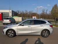 Gebraucht BMW 118 Advantage 140 PS (102 kW) 2020 Silber Kleinwagen