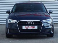 Gebraucht Audi A3 Ambiente 150 PS (110 kW) 2019 Blau Limousine