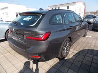 Gebraucht BMW 320 Advantage 190 PS (139 kW) 2022 Grau Kombi