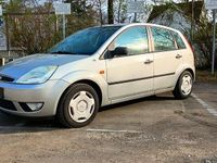 Gebraucht Ford Fiesta 80 PS (58 kW) 2003 Silber Kleinwagen