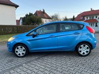 Gebraucht Ford Fiesta 82 PS (60 kW) 2010 Blau Kleinwagen