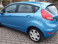 Gebraucht Ford Fiesta Trend 82 PS (60 kW) 2011 Blau Kleinwagen