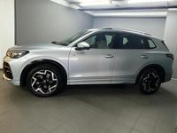 Gebraucht VW Tiguan R-line 150 PS (110 kW) 2025 Silber SUV