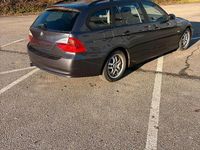 Gebraucht BMW 318 129 PS (94 kW) 2006 Grau Kombi