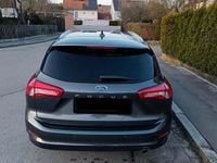Gebraucht Ford Focus Titanium 120 PS (88 kW) 2019 Grau Kombi