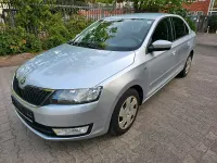 Gebraucht Skoda Rapid Ambition 122 PS (89 kW) 2013 Silber Kleinwagen