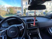 gebraucht Jaguar XE 20d AWD Aut. R-Sport