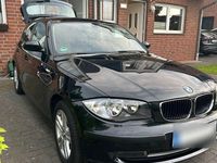 Gebraucht BMW 116 122 PS (89 kW) 2008 Schwarz Kleinwagen