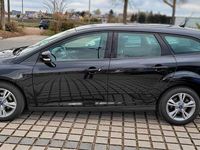 Gebraucht Ford Focus SYNC Edition 101 PS (74 kW) 2014 Schwarz Kombi