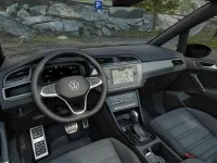 Gebraucht VW Touran R-line 150 PS (110 kW) 2025 Silber Van / Kleinbus