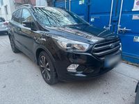 Gebraucht Ford Kuga 150 PS (110 kW) 2019 Schwarz SUV