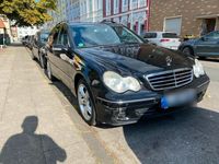gebraucht Mercedes C200 CDI Avantgarde Automatik Sehr gepflegt