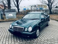 Gebraucht Mercedes E230 150 PS (110 kW) 1997 Grün Limousine