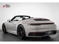 Gebraucht Porsche 992 450 PS (330 kW) 2024 Kreide Cabrio