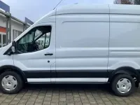 Gebraucht Ford Transit 165 PS (121 kW) 2025 Weiß Van / Kleinbus