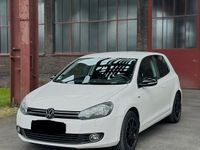 Gebraucht VW Golf VI Match 122 PS (89 kW) 2012 Weiß Kleinwagen