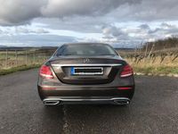 Gebraucht Mercedes E220 Avantgarde 194 PS (142 kW) 2016 Braun Limousine