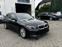Gebraucht BMW 320 Advantage 190 PS (139 kW) 2021 Schwarz Kombi