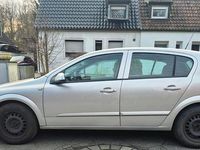 Gebraucht Opel Astra 101 PS (74 kW) 2004 Silber Kleinwagen